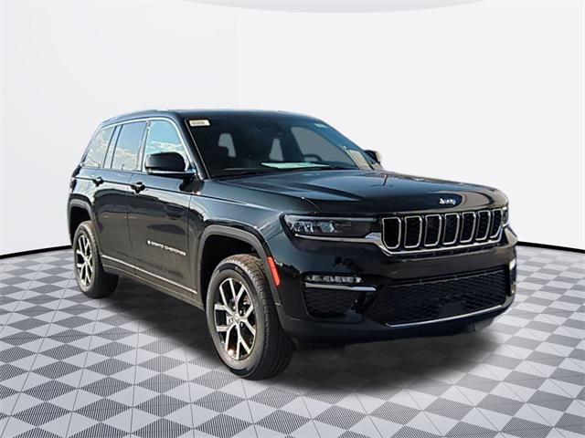 new 2025 Jeep Grand Cherokee car, priced at $41,742