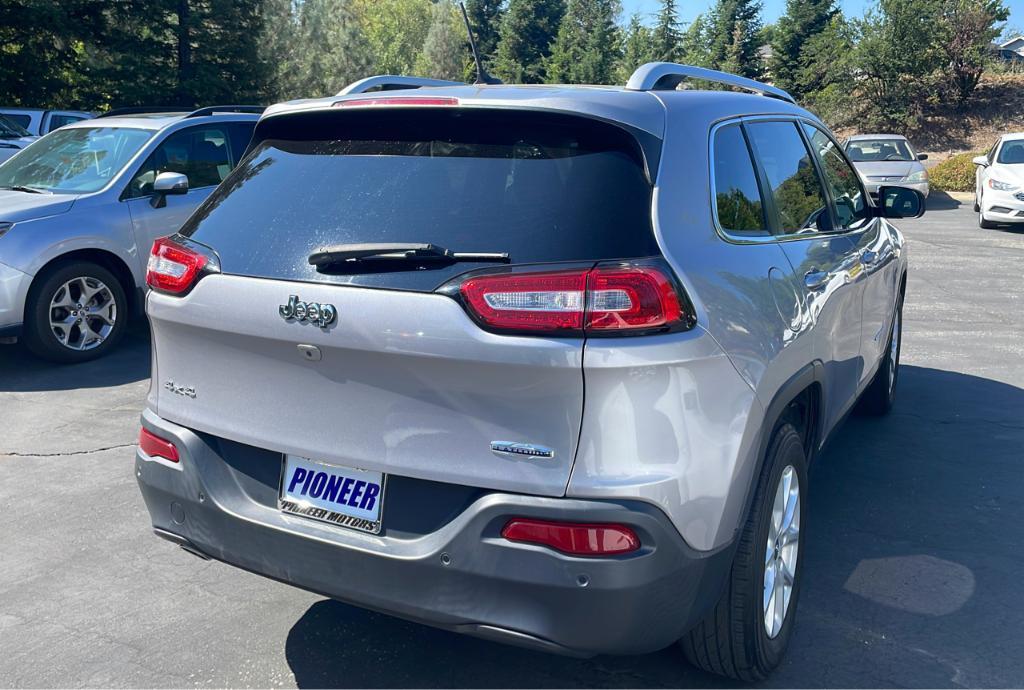 used 2018 Jeep Cherokee car, priced at $13,998