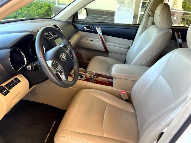 used 2012 Toyota Highlander car, priced at $18,998