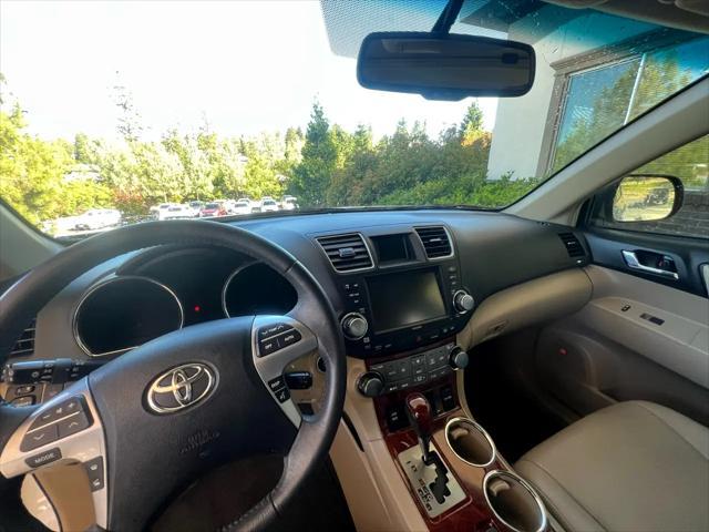 used 2012 Toyota Highlander car, priced at $18,998