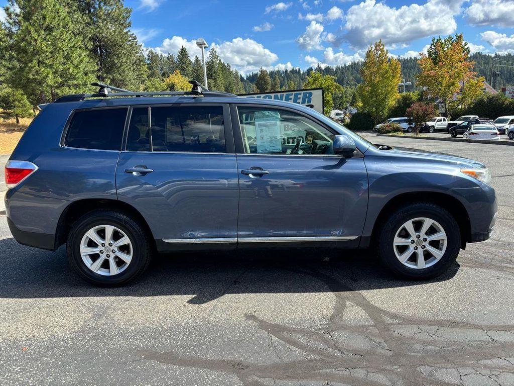 used 2011 Toyota Highlander car, priced at $14,998