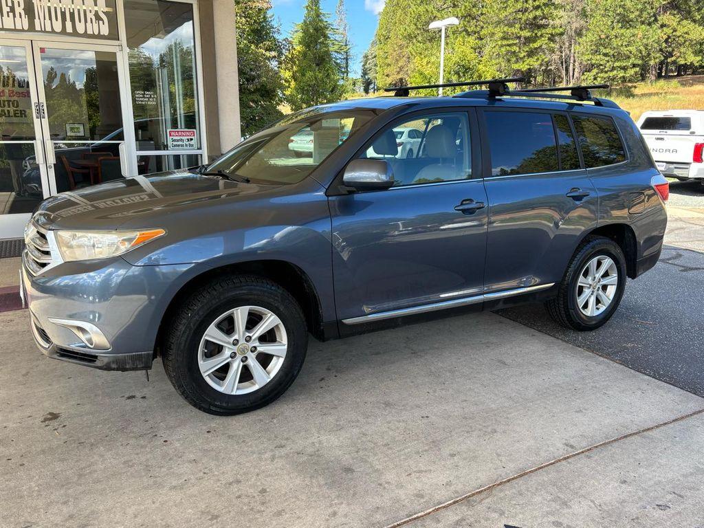 used 2011 Toyota Highlander car, priced at $14,998