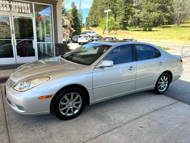used 2002 Lexus ES 300 car, priced at $11,998
