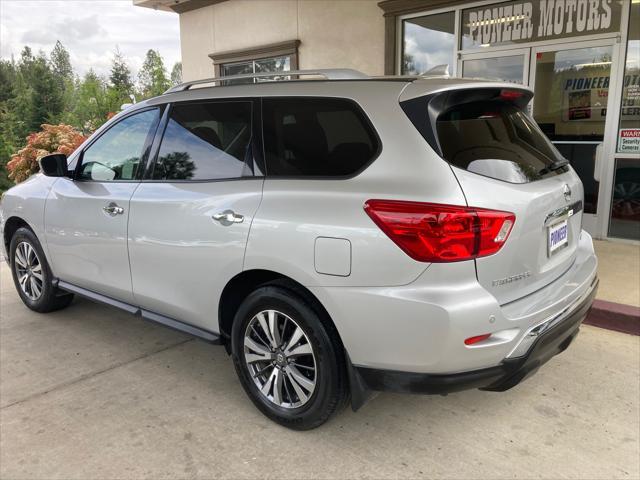 used 2020 Nissan Pathfinder car, priced at $24,998