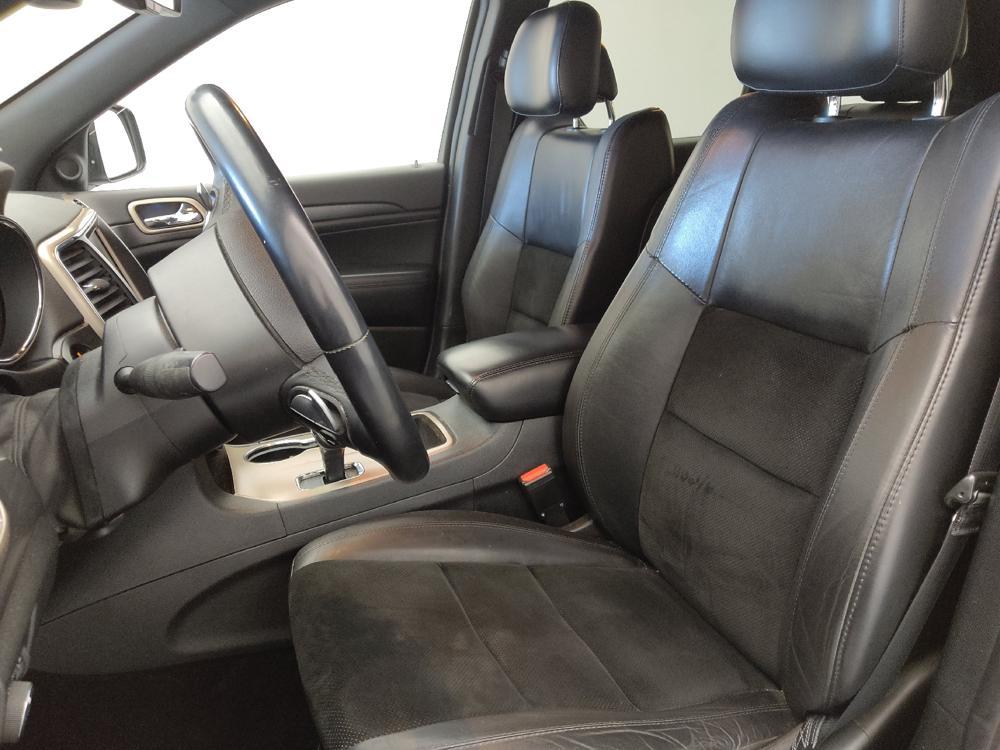 used 2015 Jeep Grand Cherokee car, priced at $17,195