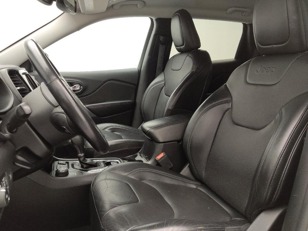 used 2019 Jeep Cherokee car, priced at $20,895