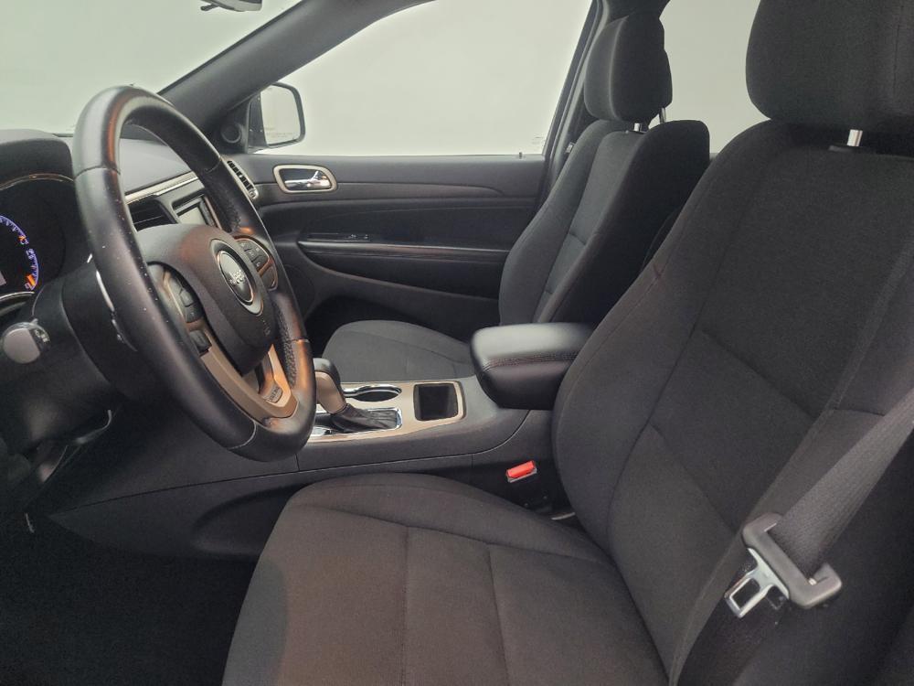 used 2016 Jeep Grand Cherokee car, priced at $15,695