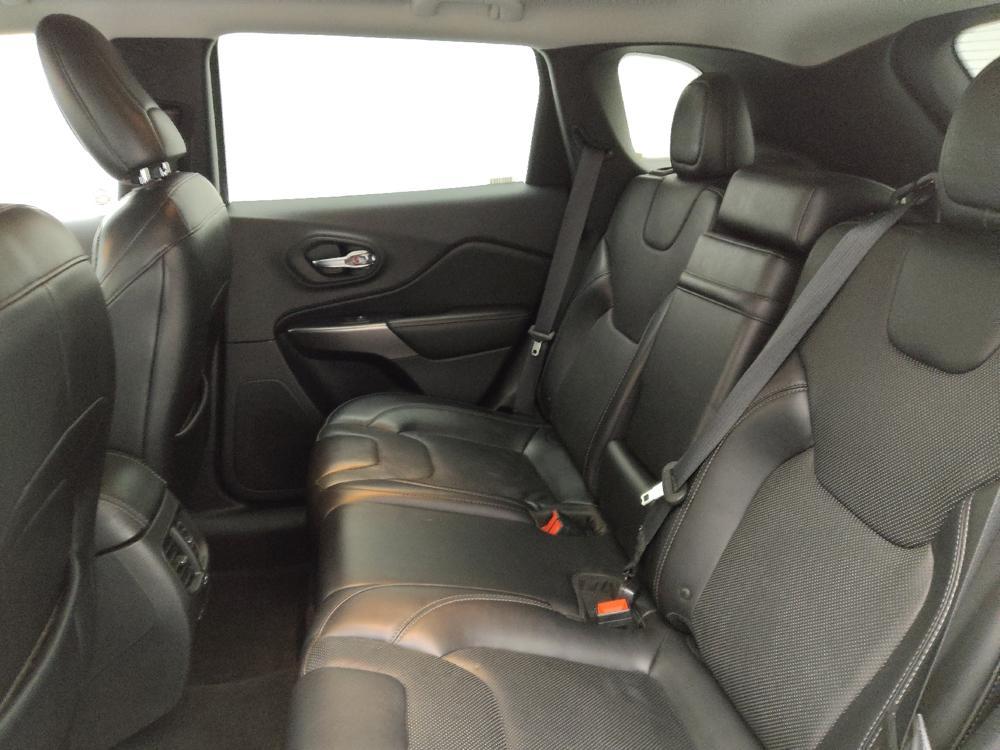 used 2019 Jeep Cherokee car, priced at $20,195