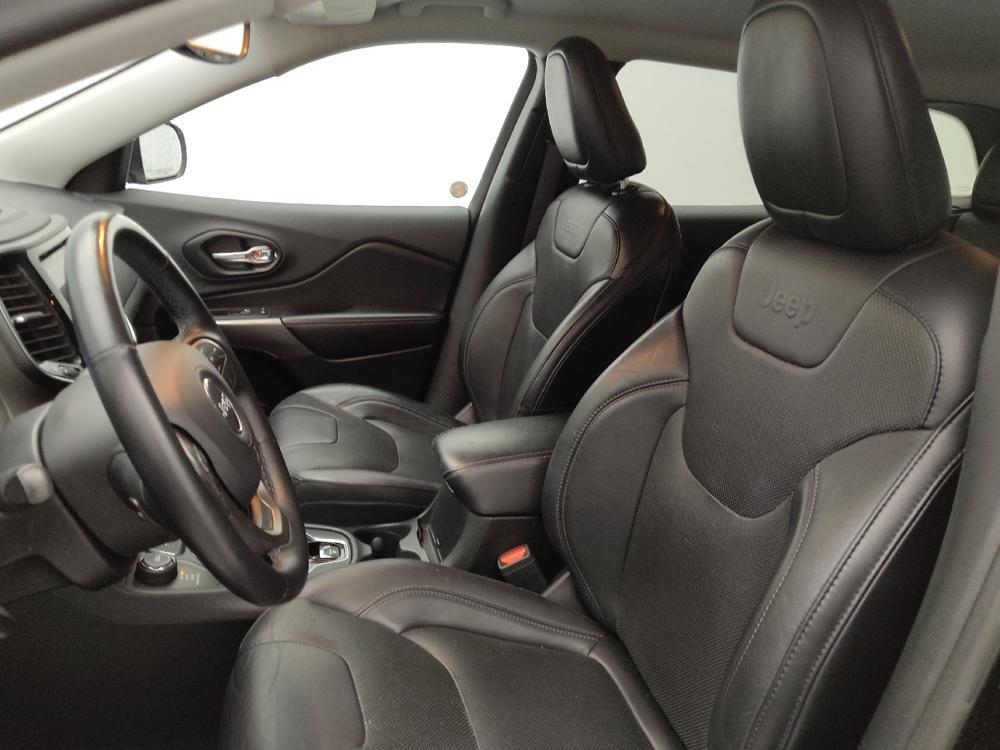 used 2019 Jeep Cherokee car, priced at $20,195