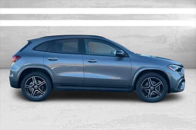 new 2025 Mercedes-Benz GLA 250 car, priced at $52,800