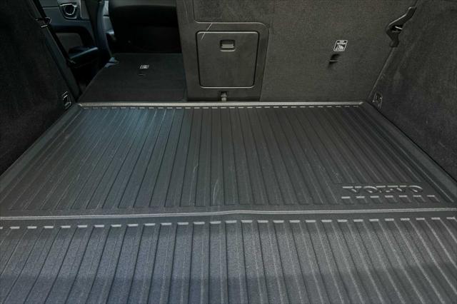 used 2022 Volvo XC60 Recharge Plug-In Hybrid car, priced at $31,789