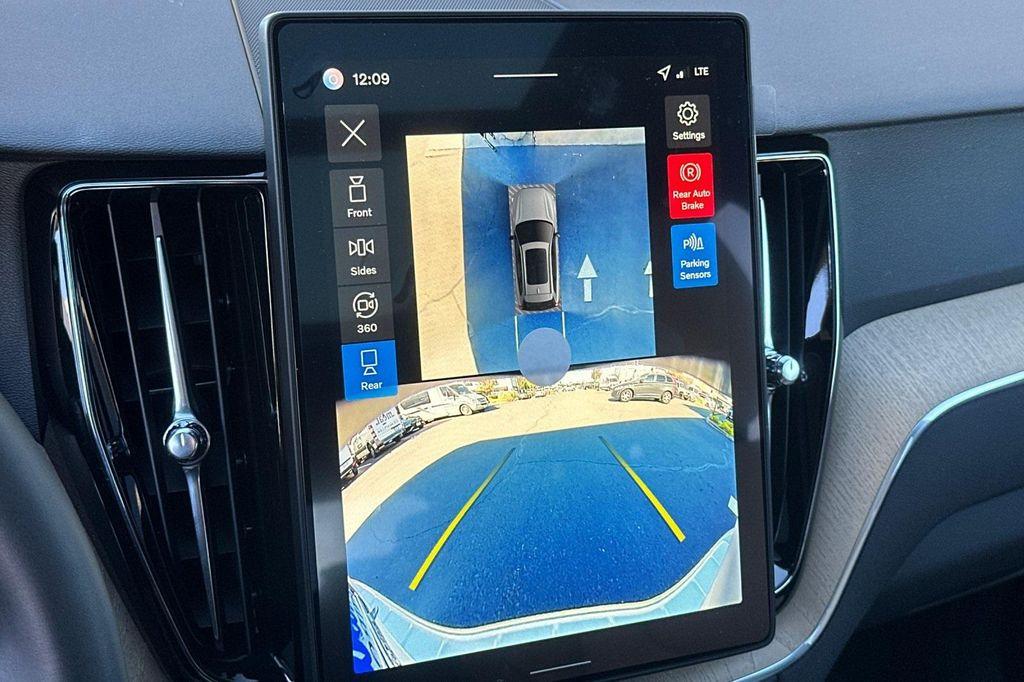 new 2026 Volvo XC60 car, priced at $58,425