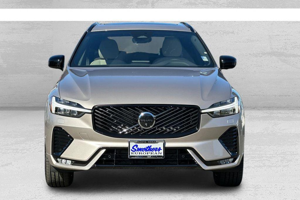 new 2026 Volvo XC60 car, priced at $58,425