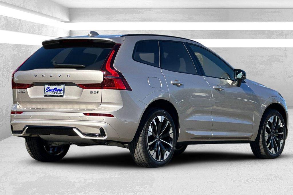 new 2026 Volvo XC60 car, priced at $58,425