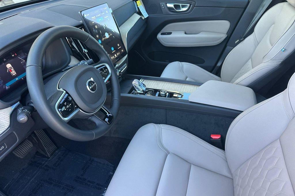 new 2026 Volvo XC60 car, priced at $58,425