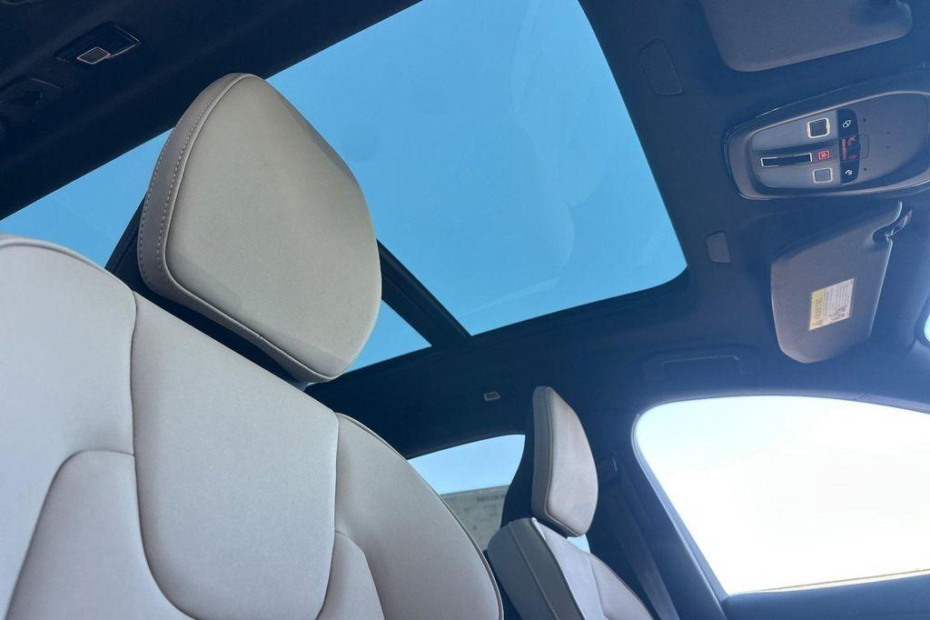 new 2026 Volvo XC60 car, priced at $58,425