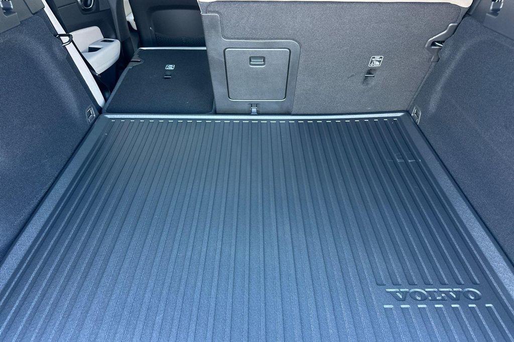 new 2026 Volvo XC60 car, priced at $58,425