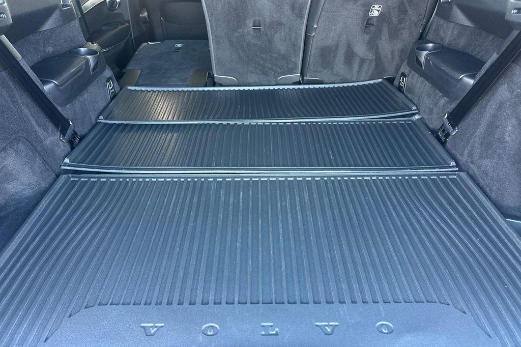 used 2021 Volvo XC90 Recharge Plug-In Hybrid car, priced at $33,177