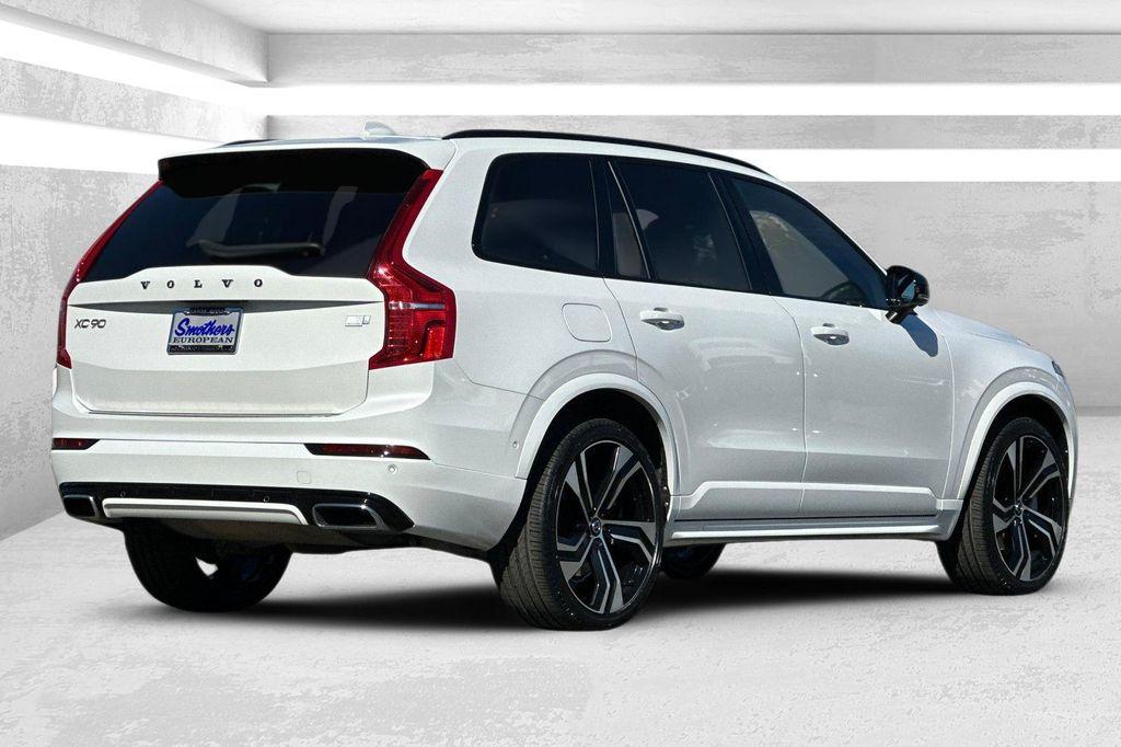 used 2021 Volvo XC90 Recharge Plug-In Hybrid car, priced at $33,177