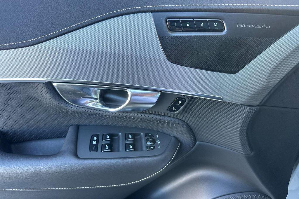 used 2021 Volvo XC90 Recharge Plug-In Hybrid car, priced at $33,177