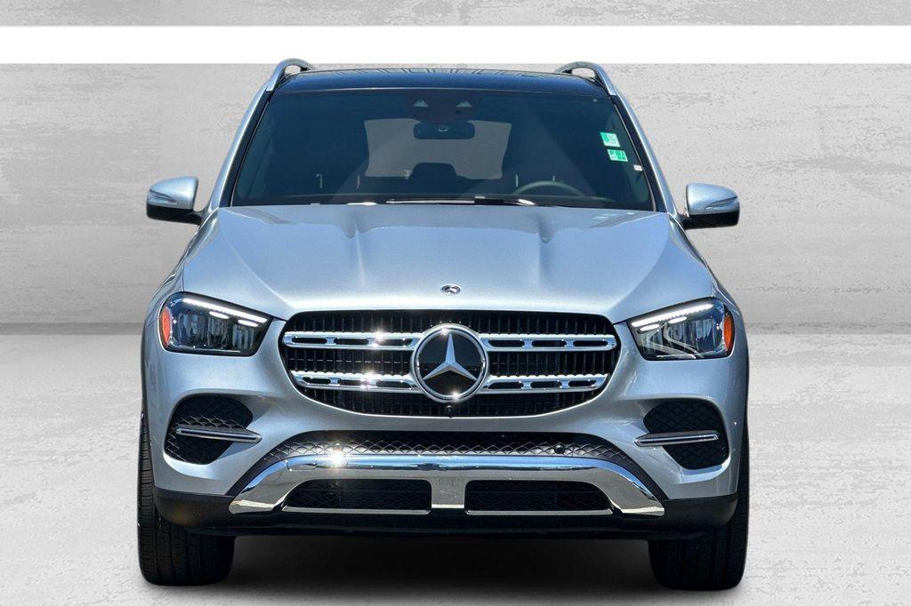 new 2025 Mercedes-Benz GLE 450 car, priced at $80,660