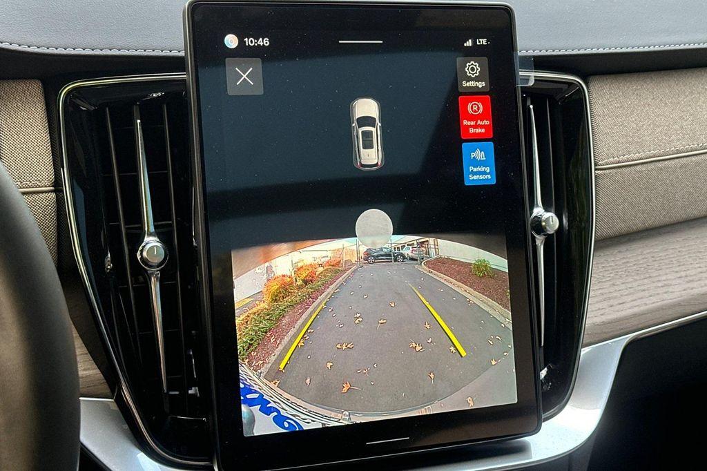 new 2026 Volvo XC90 Plug-In Hybrid car, priced at $78,805