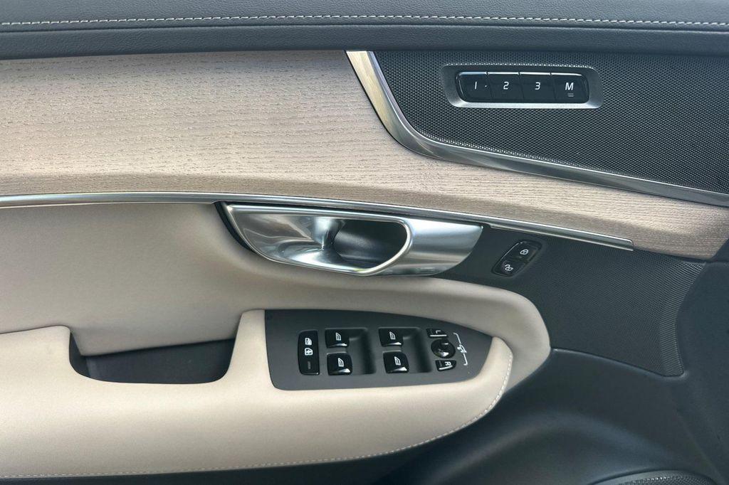 new 2026 Volvo XC90 Plug-In Hybrid car, priced at $78,805