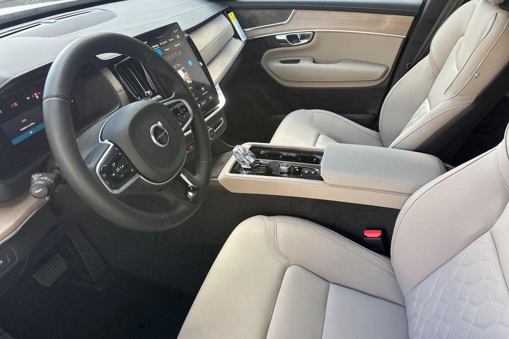 new 2026 Volvo XC90 Plug-In Hybrid car, priced at $78,805