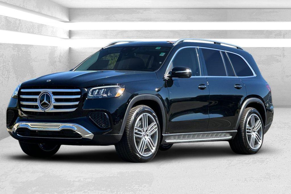 new 2026 Mercedes-Benz GLS 450 car, priced at $93,615
