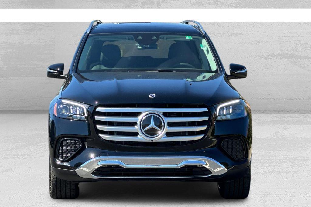new 2026 Mercedes-Benz GLS 450 car, priced at $93,615