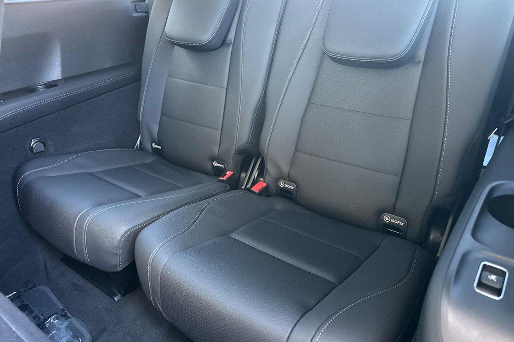 new 2026 Mercedes-Benz GLS 450 car, priced at $93,615