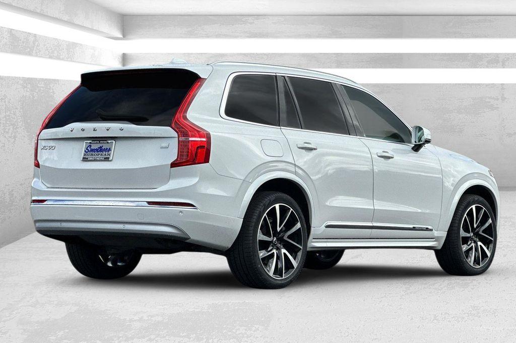 used 2022 Volvo XC90 Recharge Plug-In Hybrid car, priced at $40,835
