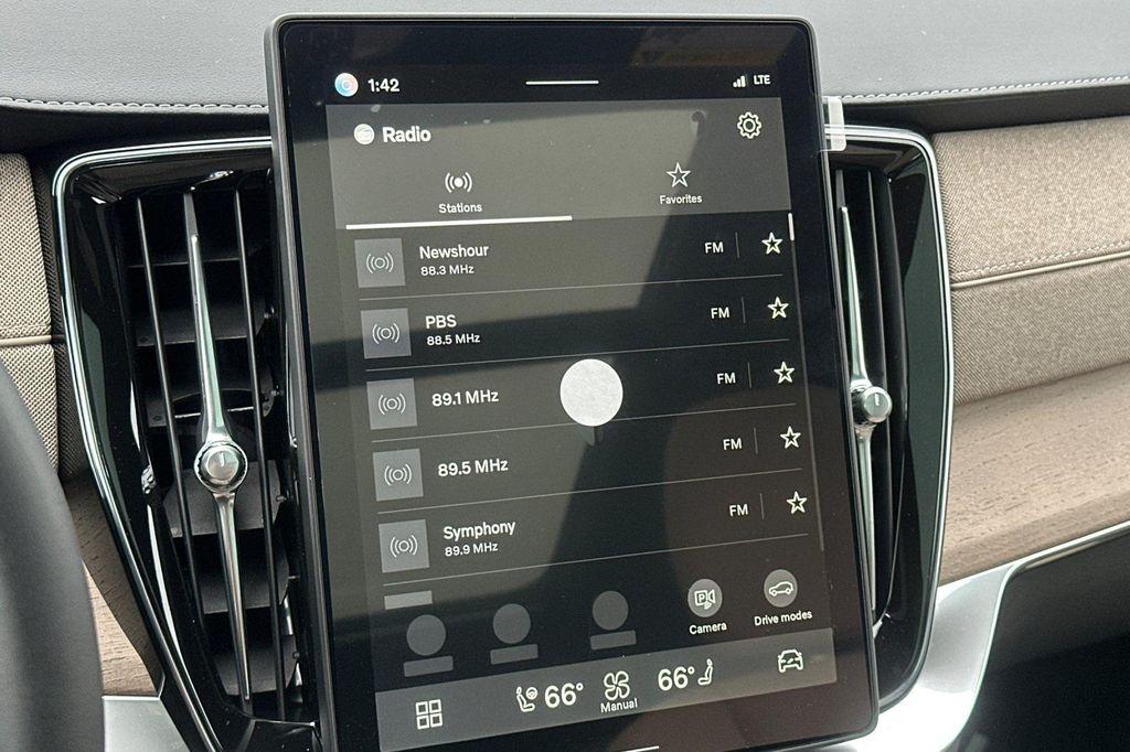 new 2026 Volvo XC90 car, priced at $71,825