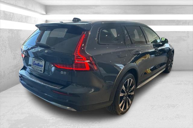 new 2025 Volvo V60 Cross Country car, priced at $59,025
