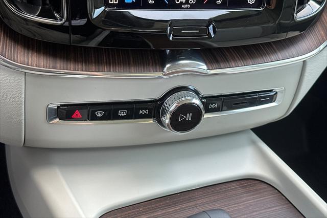 used 2022 Volvo XC60 Recharge Plug-In Hybrid car, priced at $44,585