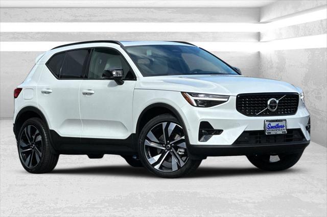 new 2025 Volvo XC40 car, priced at $49,810