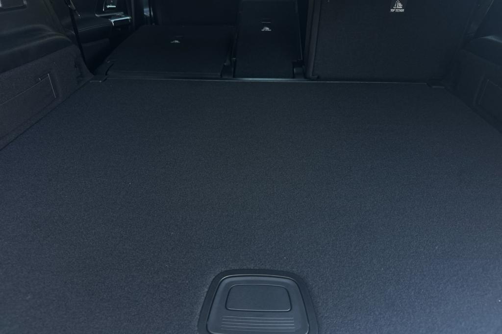 new 2024 Mercedes-Benz GLB 250 car