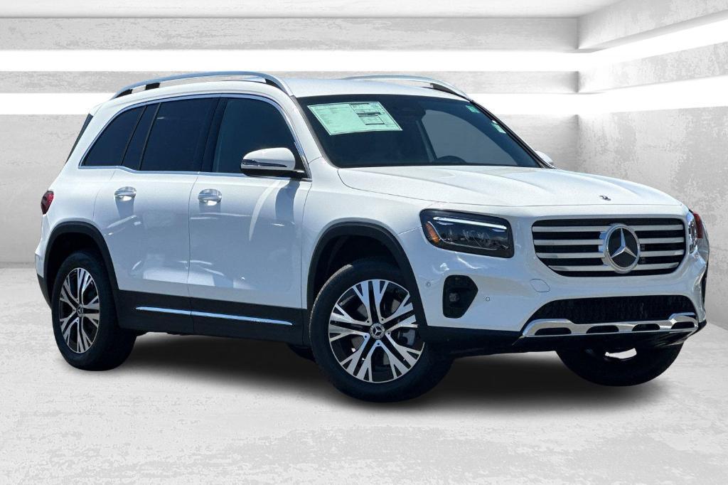 new 2024 Mercedes-Benz GLB 250 car