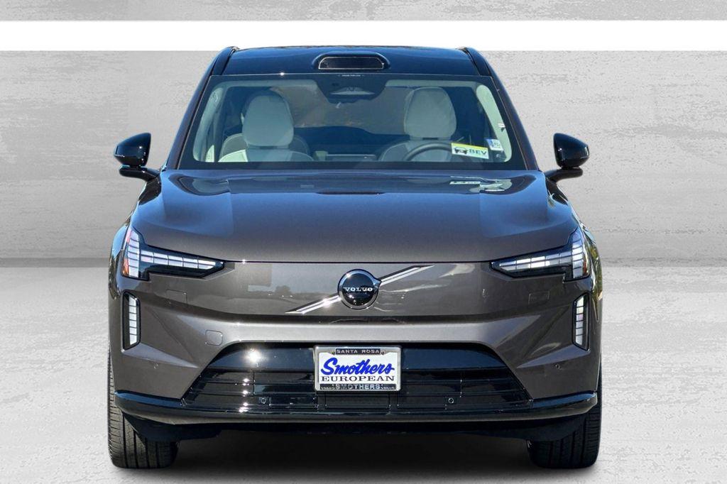 new 2025 Volvo EX90 car, priced at $93,175