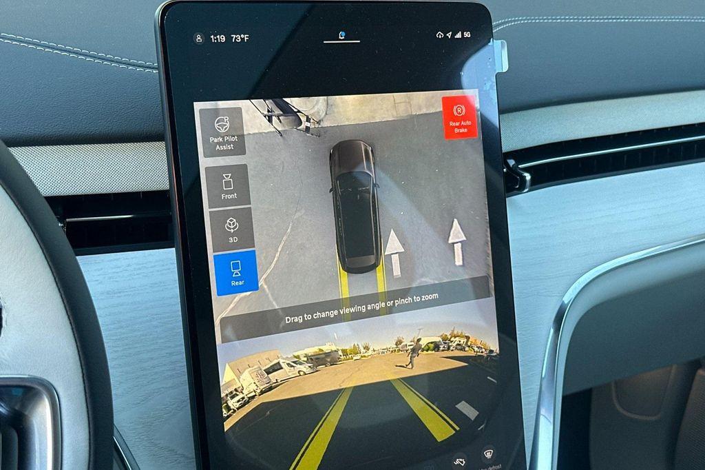 new 2025 Volvo EX90 car, priced at $93,175