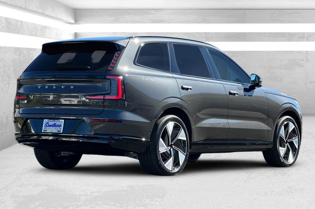 new 2025 Volvo EX90 car, priced at $93,175