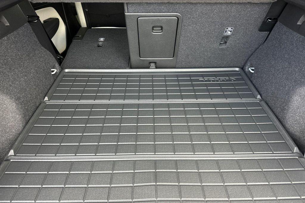 new 2026 Volvo XC40 car, priced at $50,150