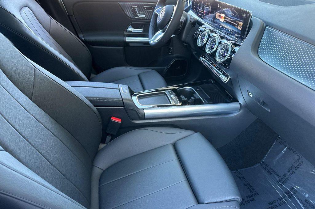 new 2026 Mercedes-Benz GLA 250 car, priced at $51,195