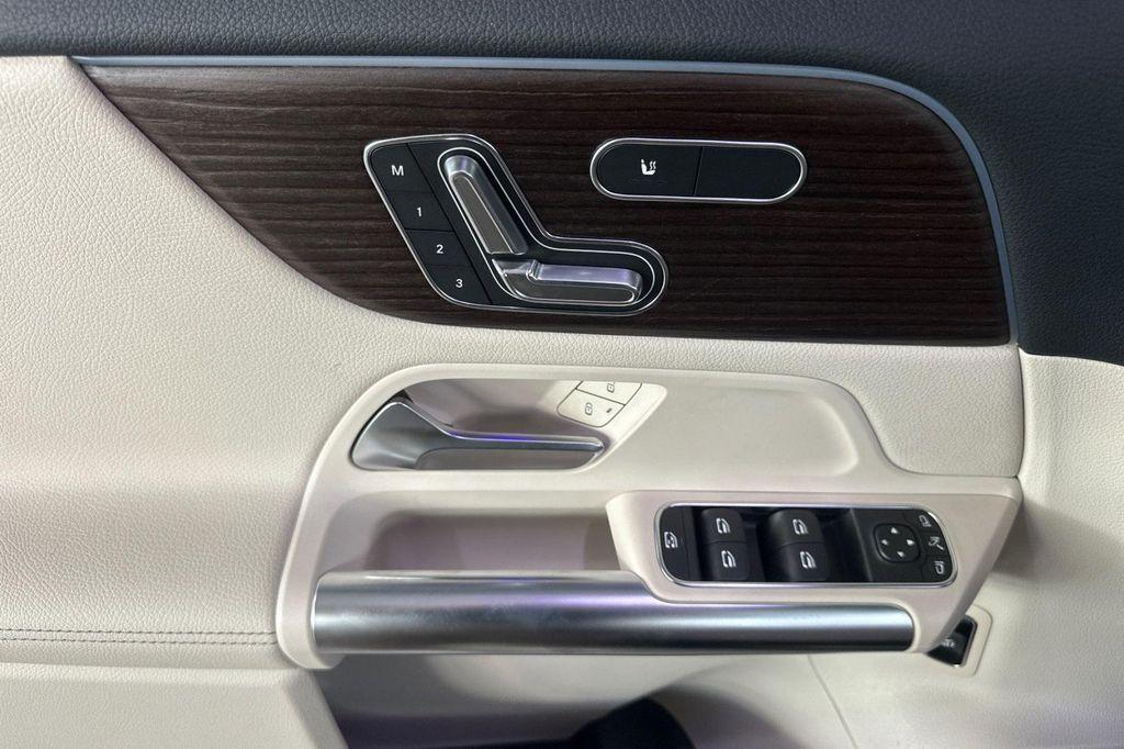 new 2026 Mercedes-Benz GLA 250 car, priced at $49,945