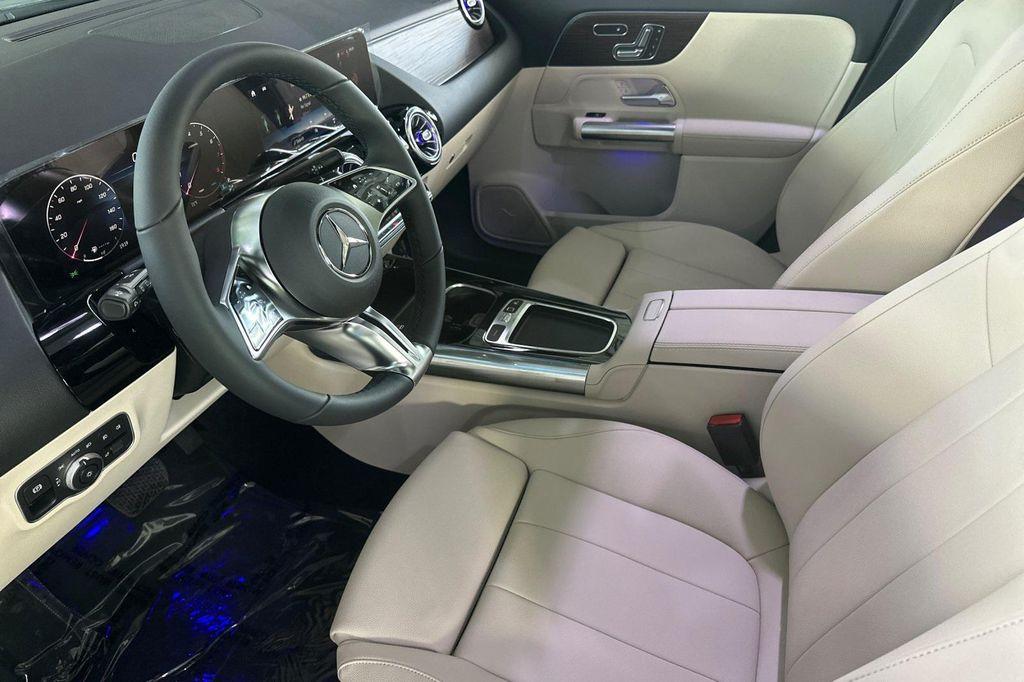 new 2026 Mercedes-Benz GLA 250 car, priced at $49,945