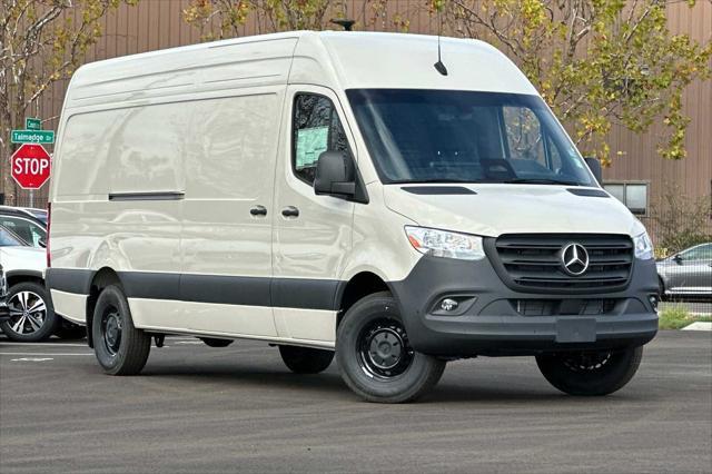 new 2025 Mercedes-Benz Sprinter 2500 car, priced at $70,122