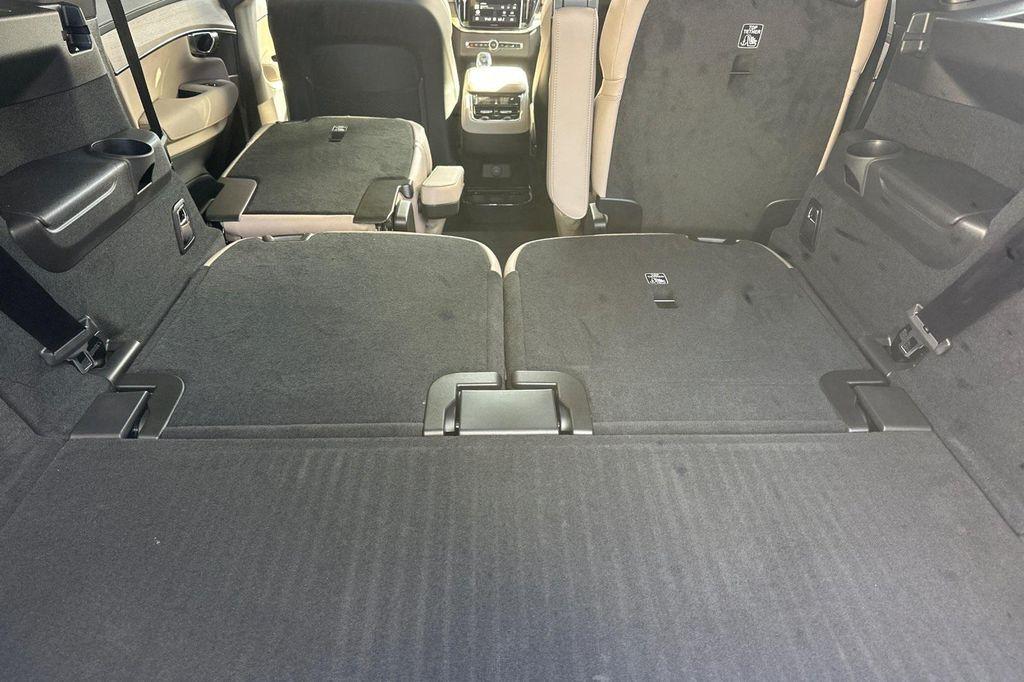 new 2026 Volvo XC90 car, priced at $76,455