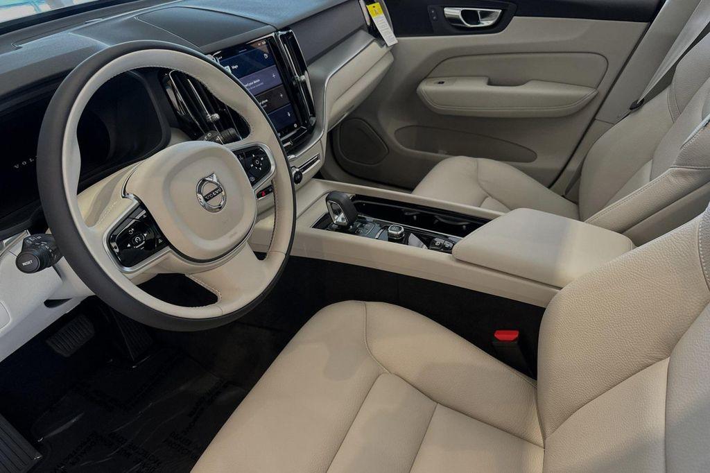 new 2025 Volvo XC60 car, priced at $38,275