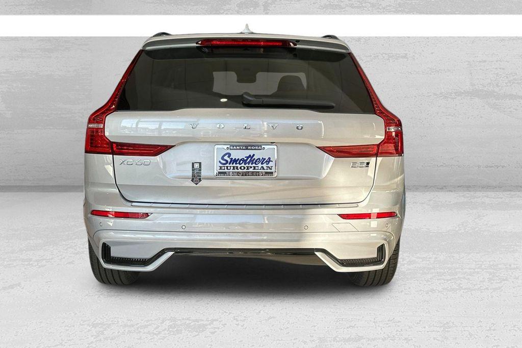 new 2025 Volvo XC60 car, priced at $38,275