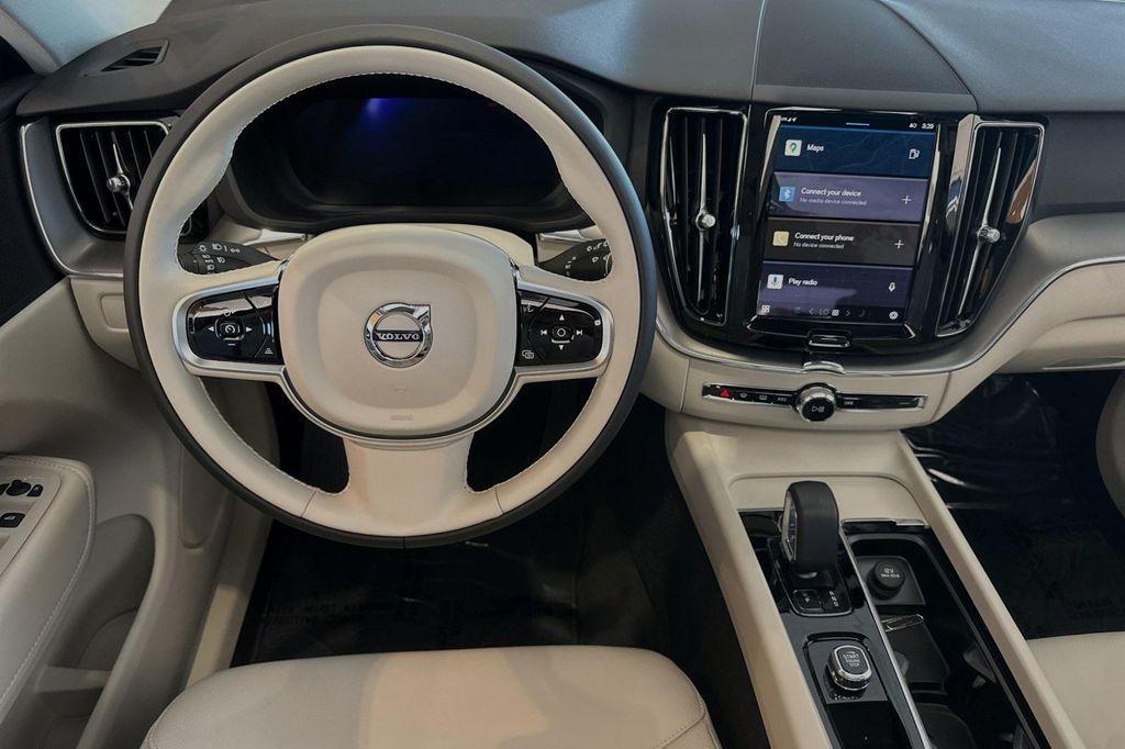 new 2025 Volvo XC60 car, priced at $38,275